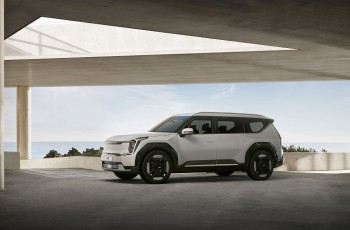 起亚凭借EV9和信息娱乐系统获得“Good Design”双料设计大奖