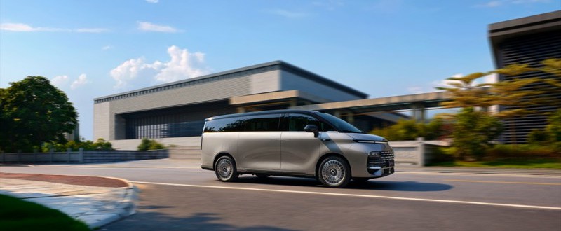 吉利银河V900开启预售 全能满配成就家庭旗舰MPV最优解