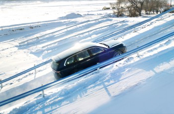 华为乾崑科技旗舰大六座，华境S真六座满员完成最终轮冬季测试