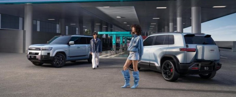 最值得买的A级纯电精品车 方程豹钛3闪充版上市15万起